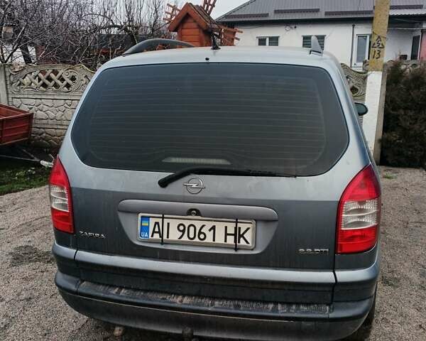 Серый Опель Зафира, объемом двигателя 2.2 л и пробегом 400 тыс. км за 4000 $, фото 10 на Automoto.ua