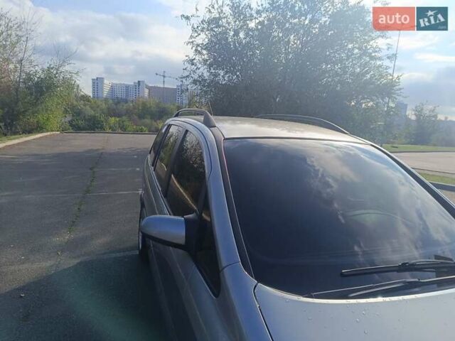 Сірий Опель Зафіра, об'ємом двигуна 1.6 л та пробігом 173 тис. км за 4100 $, фото 2 на Automoto.ua