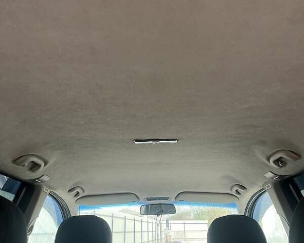 Сірий Опель Зафіра, об'ємом двигуна 2 л та пробігом 449 тис. км за 4300 $, фото 24 на Automoto.ua