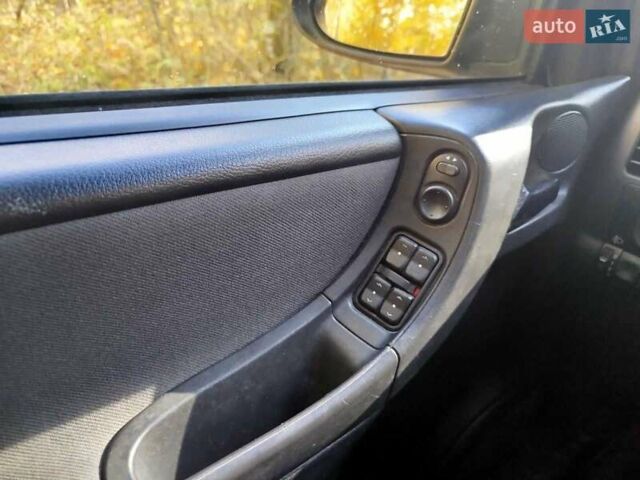 Сірий Опель Зафіра, об'ємом двигуна 1.8 л та пробігом 239 тис. км за 4200 $, фото 13 на Automoto.ua