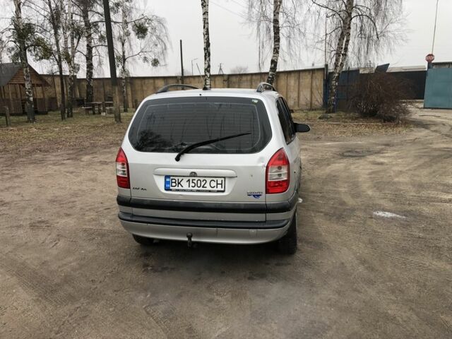 Сірий Опель Зафіра, об'ємом двигуна 2 л та пробігом 300 тис. км за 3450 $, фото 2 на Automoto.ua