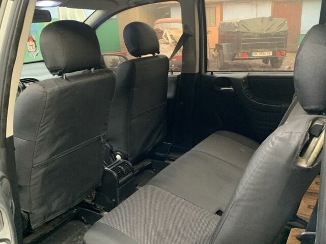 Серый Опель Зафира, объемом двигателя 1.8 л и пробегом 140 тыс. км за 3400 $, фото 2 на Automoto.ua