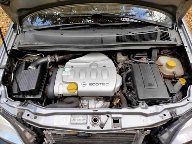 Серый Опель Зафира, объемом двигателя 1.8 л и пробегом 239 тыс. км за 4200 $, фото 9 на Automoto.ua