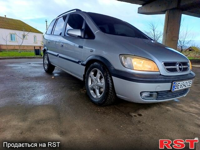 Серый Опель Зафира, объемом двигателя 2.2 л и пробегом 300 тыс. км за 4500 $, фото 2 на Automoto.ua