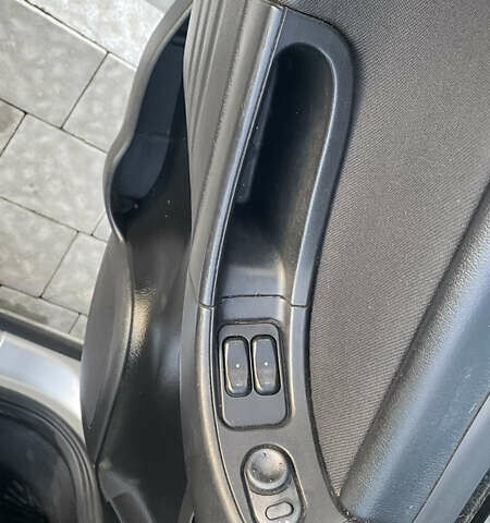 Сірий Опель Зафіра, об'ємом двигуна 2 л та пробігом 211 тис. км за 4300 $, фото 20 на Automoto.ua