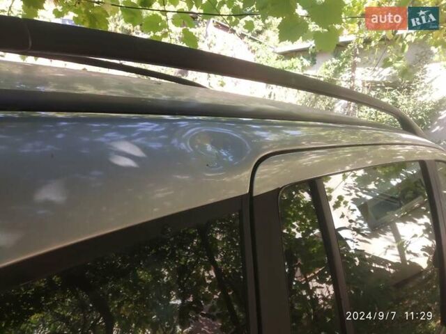 Сірий Опель Зафіра, об'ємом двигуна 1.8 л та пробігом 257 тис. км за 4200 $, фото 16 на Automoto.ua