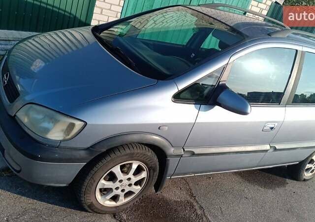 Серый Опель Зафира, объемом двигателя 1.99 л и пробегом 450 тыс. км за 4200 $, фото 5 на Automoto.ua