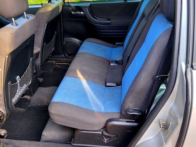 Серый Опель Зафира, объемом двигателя 2 л и пробегом 347 тыс. км за 3600 $, фото 7 на Automoto.ua