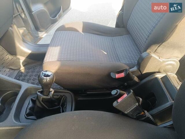 Сірий Опель Зафіра, об'ємом двигуна 1.6 л та пробігом 173 тис. км за 4100 $, фото 14 на Automoto.ua