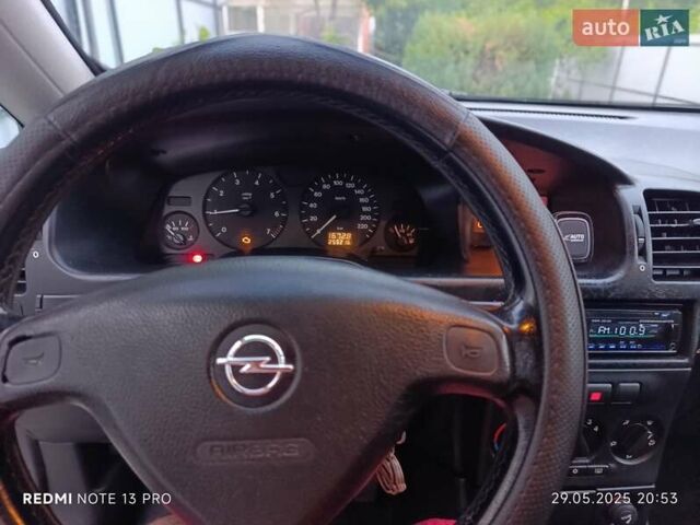 Сірий Опель Зафіра, об'ємом двигуна 1.8 л та пробігом 252 тис. км за 4700 $, фото 1 на Automoto.ua