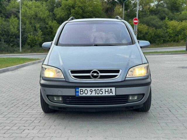 Сірий Опель Зафіра, об'ємом двигуна 2 л та пробігом 258 тис. км за 3141 $, фото 1 на Automoto.ua