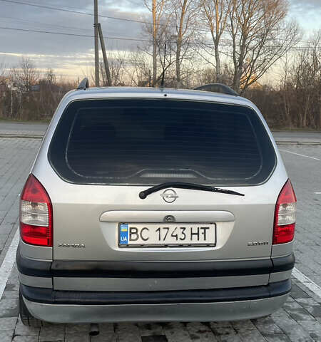 Сірий Опель Зафіра, об'ємом двигуна 2 л та пробігом 211 тис. км за 4300 $, фото 8 на Automoto.ua