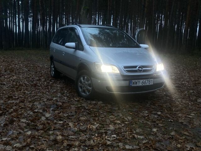 Серый Опель Зафира, объемом двигателя 2 л и пробегом 350 тыс. км за 1800 $, фото 2 на Automoto.ua
