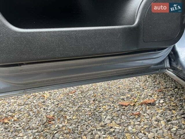 Сірий Опель Зафіра, об'ємом двигуна 2 л та пробігом 449 тис. км за 4300 $, фото 19 на Automoto.ua