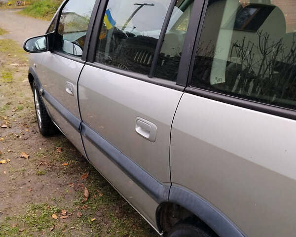 Серый Опель Зафира, объемом двигателя 2.2 л и пробегом 280 тыс. км за 4700 $, фото 8 на Automoto.ua