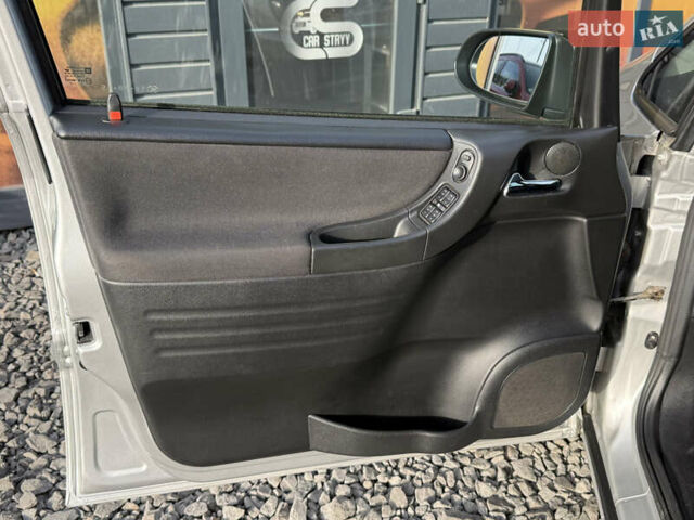 Серый Опель Зафира, объемом двигателя 1.8 л и пробегом 226 тыс. км за 5500 $, фото 36 на Automoto.ua