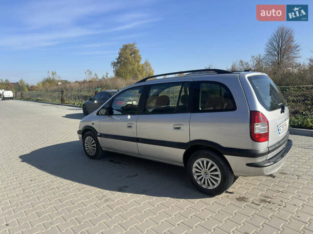 Серый Опель Зафира, объемом двигателя 2.17 л и пробегом 360 тыс. км за 2999 $, фото 8 на Automoto.ua