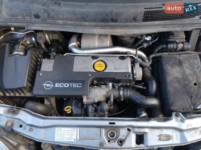 Сірий Опель Зафіра, об'ємом двигуна 2.17 л та пробігом 203 тис. км за 4200 $, фото 13 на Automoto.ua