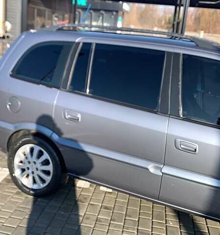 Серый Опель Зафира, объемом двигателя 1.8 л и пробегом 260 тыс. км за 5000 $, фото 11 на Automoto.ua