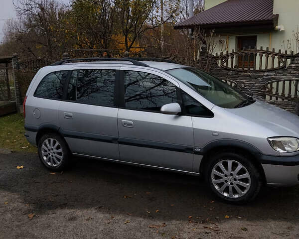 Серый Опель Зафира, объемом двигателя 2.2 л и пробегом 280 тыс. км за 4700 $, фото 4 на Automoto.ua