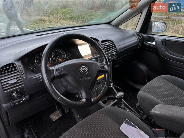 Серый Опель Зафира, объемом двигателя 2 л и пробегом 328 тыс. км за 3700 $, фото 10 на Automoto.ua