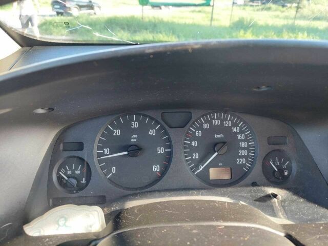 Серый Опель Зафира, объемом двигателя 2 л и пробегом 331 тыс. км за 2300 $, фото 7 на Automoto.ua