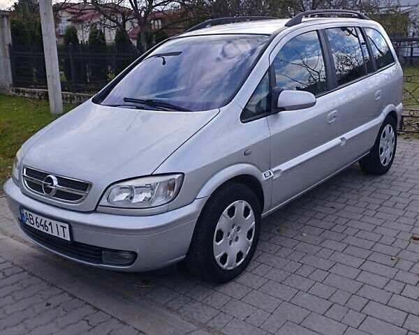 Сірий Опель Зафіра, об'ємом двигуна 1.8 л та пробігом 226 тис. км за 5500 $, фото 1 на Automoto.ua