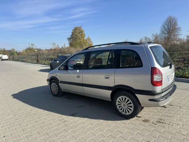 Опель Зафира 2004 в Тернополе на Automoto.ua Серый Опель Зафира, объемом двигателя 2.2 л и пробегом 389 тыс. км за 2999 $, фото 10 на Automoto.ua