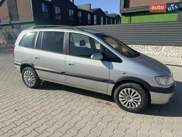 Серый Опель Зафира, объемом двигателя 2.17 л и пробегом 360 тыс. км за 2999 $, фото 4 на Automoto.ua