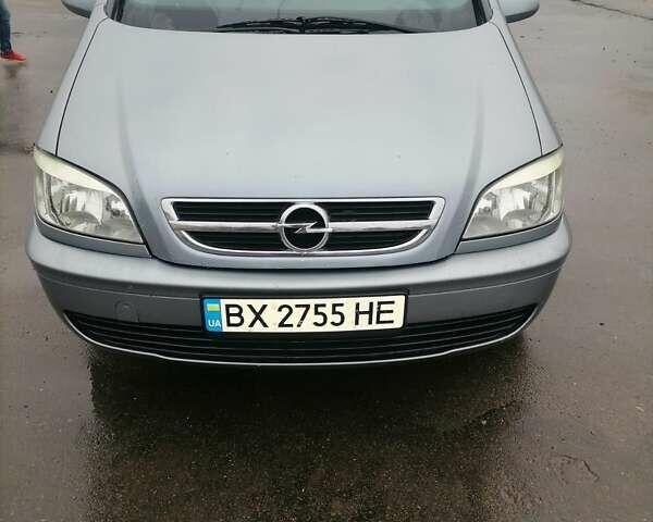 Серый Опель Зафира, объемом двигателя 1.8 л и пробегом 250 тыс. км за 3500 $, фото 3 на Automoto.ua