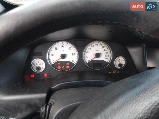 Сірий Опель Зафіра, об'ємом двигуна 2.17 л та пробігом 203 тис. км за 4200 $, фото 12 на Automoto.ua