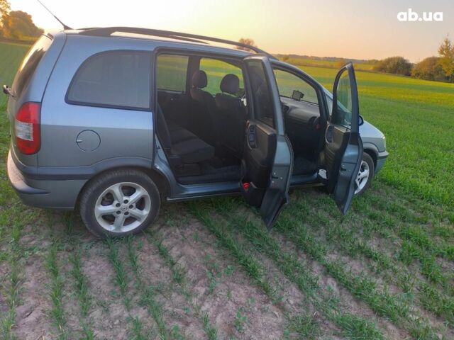 Серый Опель Зафира, объемом двигателя 1.8 л и пробегом 213 тыс. км за 4200 $, фото 8 на Automoto.ua
