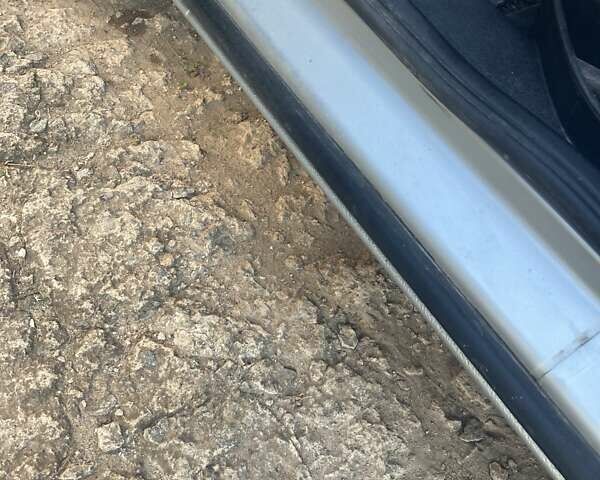 Сірий Опель Зафіра, об'ємом двигуна 2 л та пробігом 401 тис. км за 3200 $, фото 4 на Automoto.ua