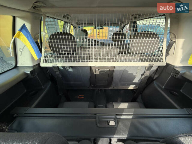 Серый Опель Зафира, объемом двигателя 1.8 л и пробегом 226 тыс. км за 5500 $, фото 33 на Automoto.ua