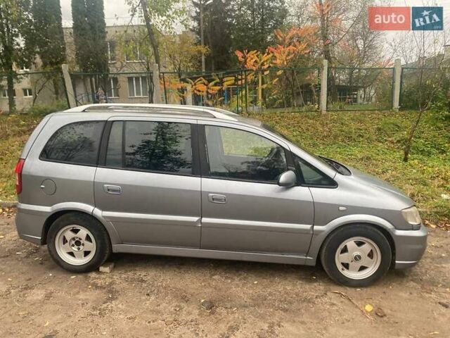 Серый Опель Зафира, объемом двигателя 2.17 л и пробегом 505 тыс. км за 3800 $, фото 2 на Automoto.ua