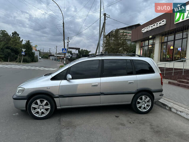 Серый Опель Зафира, объемом двигателя 1.8 л и пробегом 261 тыс. км за 4350 $, фото 8 на Automoto.ua