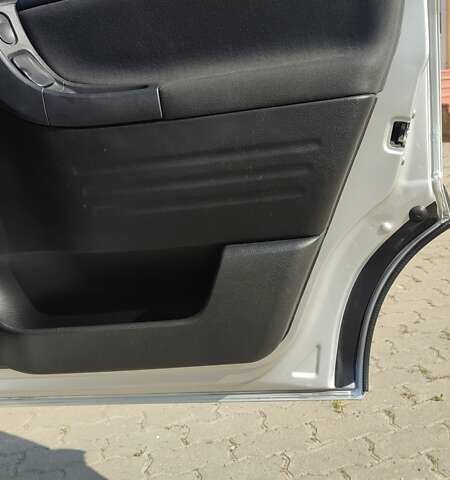 Сірий Опель Зафіра, об'ємом двигуна 1.6 л та пробігом 215 тис. км за 5000 $, фото 18 на Automoto.ua