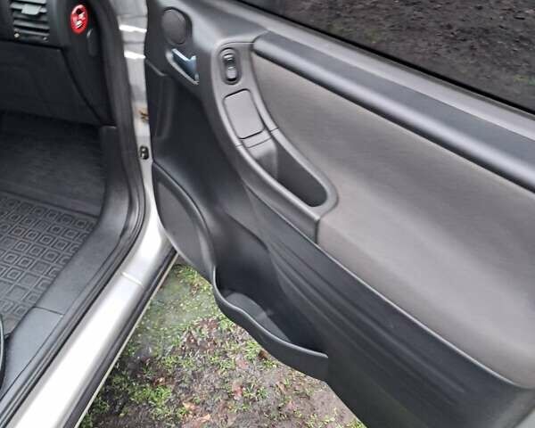 Серый Опель Зафира, объемом двигателя 2.2 л и пробегом 250 тыс. км за 4000 $, фото 15 на Automoto.ua