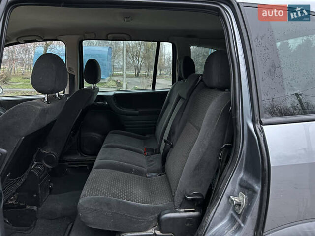 Серый Опель Зафира, объемом двигателя 2 л и пробегом 328 тыс. км за 3700 $, фото 9 на Automoto.ua