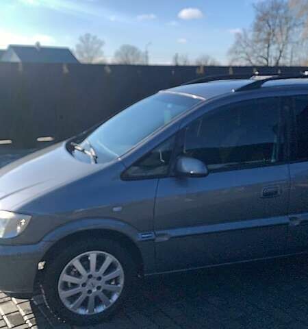 Серый Опель Зафира, объемом двигателя 1.8 л и пробегом 260 тыс. км за 5000 $, фото 4 на Automoto.ua