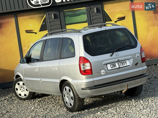 Серый Опель Зафира, объемом двигателя 1.8 л и пробегом 226 тыс. км за 5500 $, фото 14 на Automoto.ua