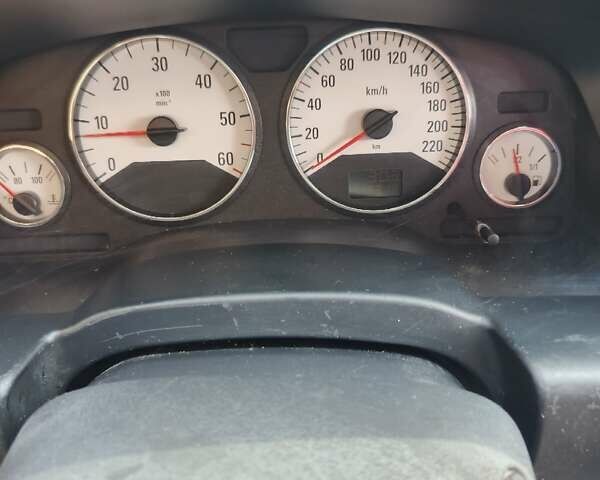 Сірий Опель Зафіра, об'ємом двигуна 2.2 л та пробігом 418 тис. км за 5500 $, фото 12 на Automoto.ua