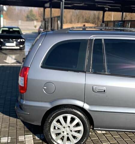 Серый Опель Зафира, объемом двигателя 1.8 л и пробегом 260 тыс. км за 5000 $, фото 7 на Automoto.ua