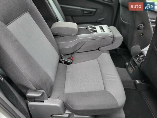 Сірий Опель Зафіра, об'ємом двигуна 1.8 л та пробігом 192 тис. км за 5700 $, фото 39 на Automoto.ua