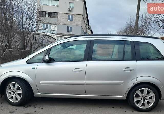 Сірий Опель Зафіра, об'ємом двигуна 1.8 л та пробігом 192 тис. км за 5700 $, фото 24 на Automoto.ua