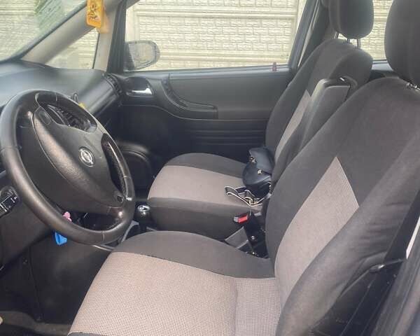 Сірий Опель Зафіра, об'ємом двигуна 1.8 л та пробігом 245 тис. км за 4500 $, фото 6 на Automoto.ua