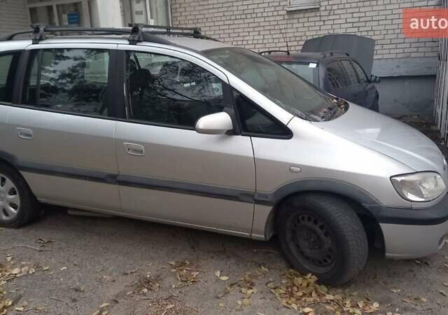 Серый Опель Зафира, объемом двигателя 1.6 л и пробегом 256 тыс. км за 4500 $, фото 7 на Automoto.ua