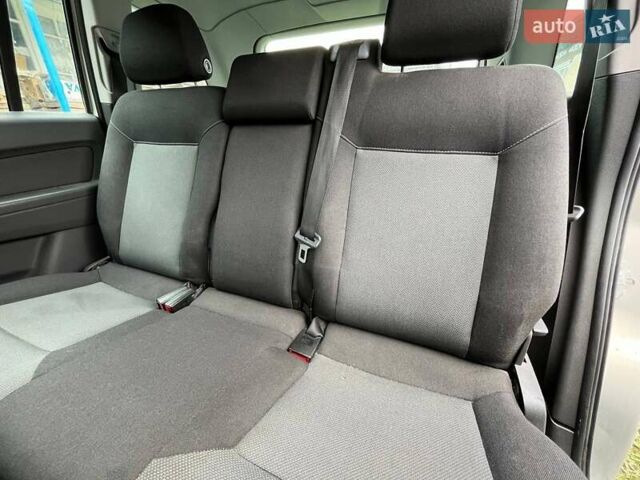 Серый Опель Зафира, объемом двигателя 1.9 л и пробегом 261 тыс. км за 5200 $, фото 13 на Automoto.ua