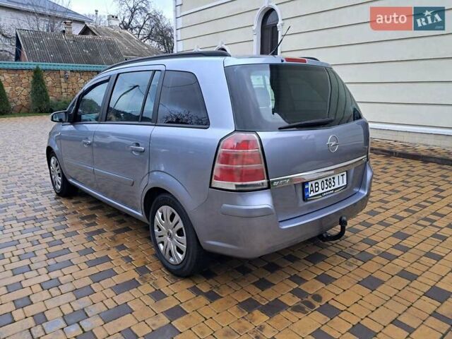Серый Опель Зафира, объемом двигателя 1.9 л и пробегом 278 тыс. км за 4500 $, фото 20 на Automoto.ua