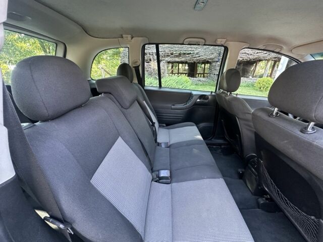 Серый Опель Зафира, объемом двигателя 2 л и пробегом 270 тыс. км за 3000 $, фото 12 на Automoto.ua